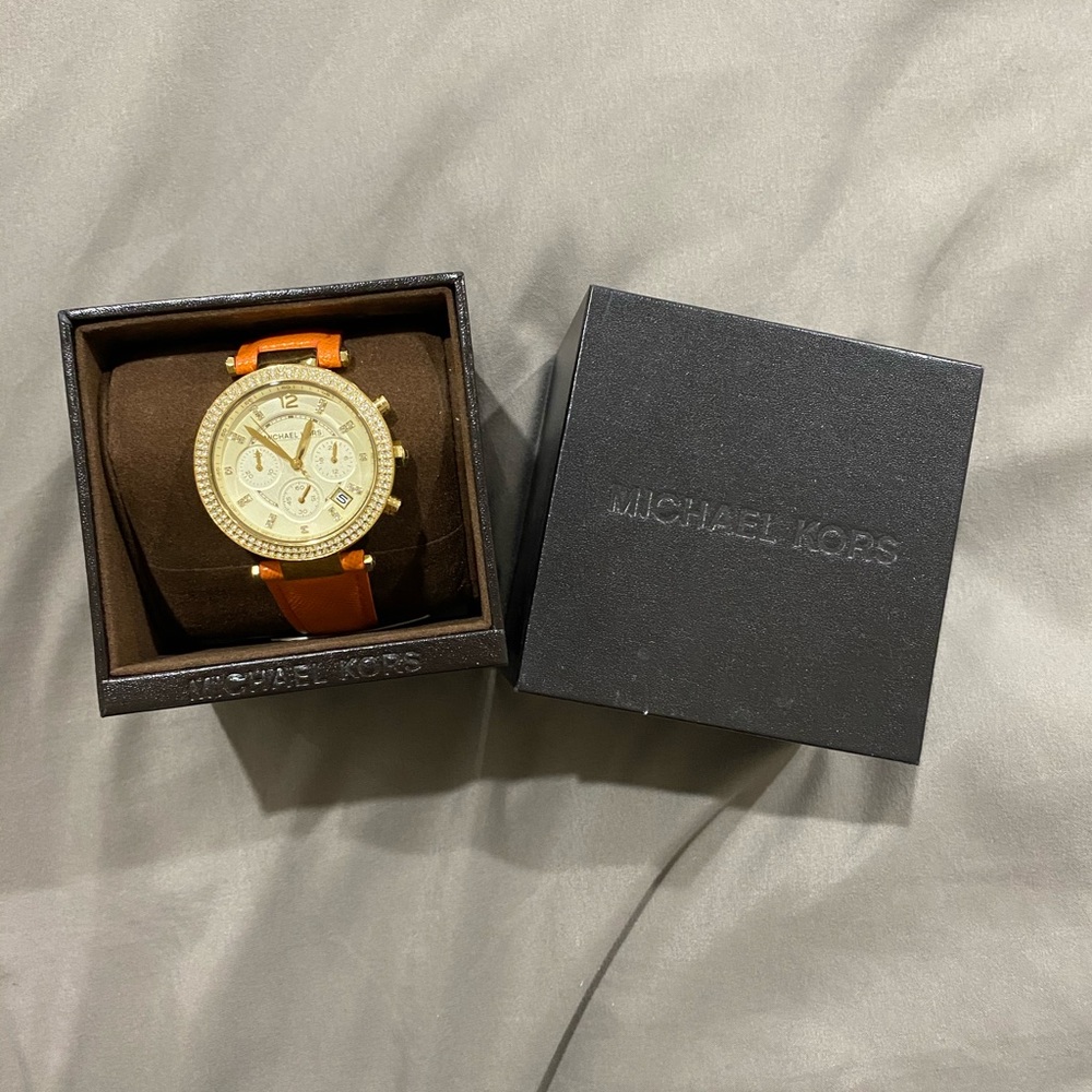 🔴🔴Beautiful Michael Kors Watch🔴🔴
